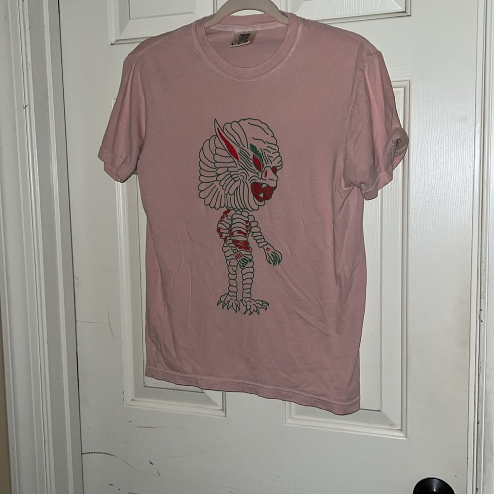 Comfort Colors Light Pink Tee Creature of the black lagoon Gill Man RARE